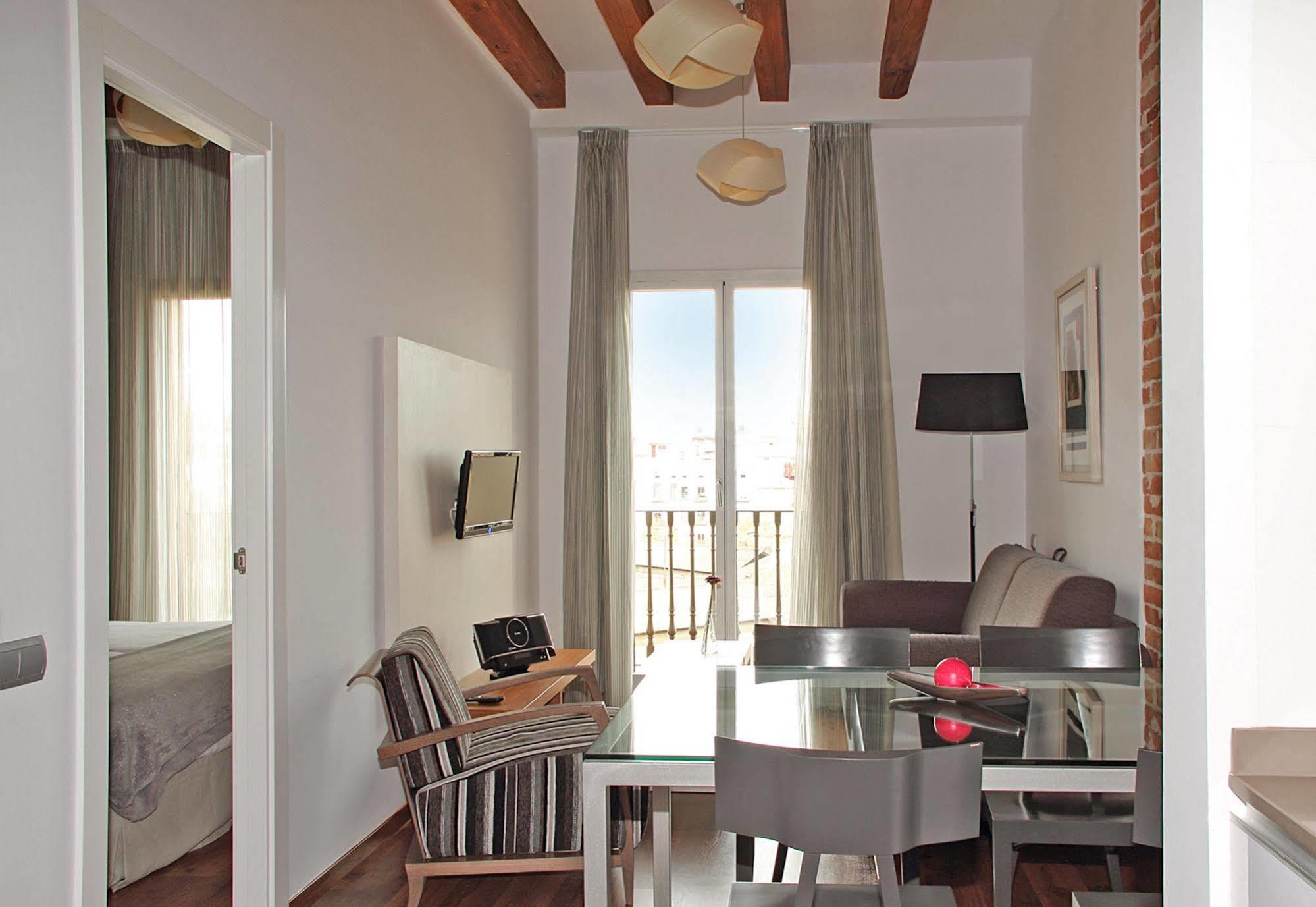 MH Apartments Center Barcelona Kamer foto